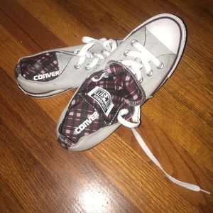 Size 7 converse